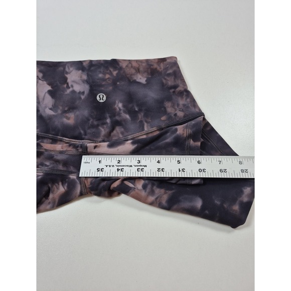 Lululemon Align High-Rise Shorts Purple Tie Dye Size 4 - Picture 7 of 8